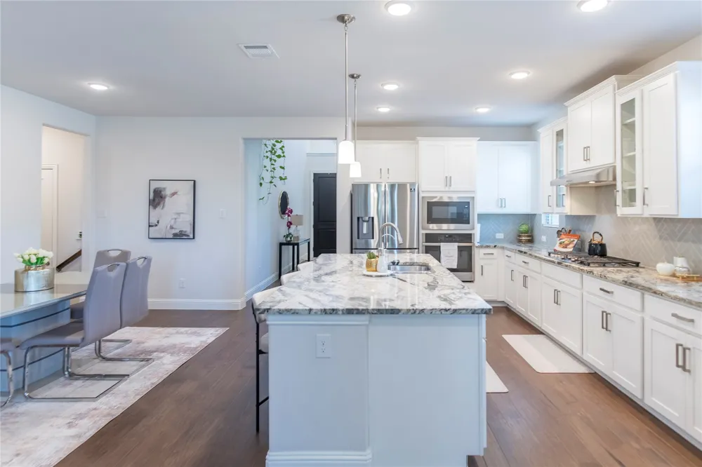 2280 Washington Drive Carrollton, TX 75010
