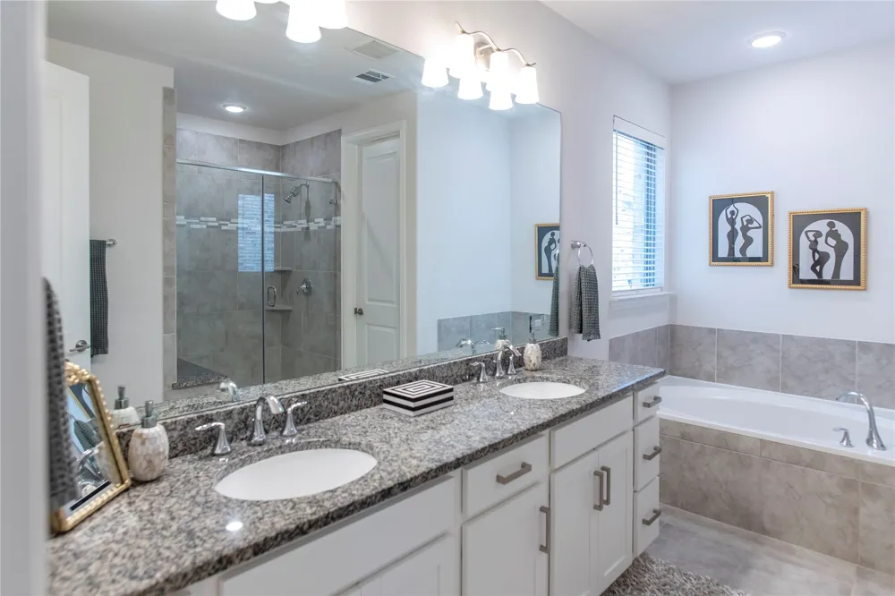 2280 Washington Drive Carrollton, TX 75010