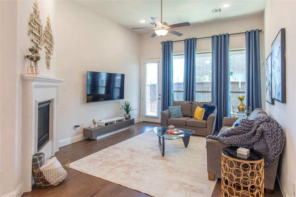 2280 Washington Drive Carrollton, TX 75010