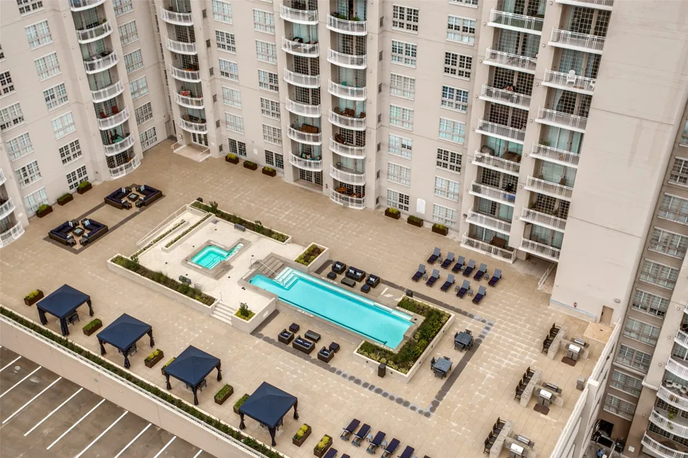 3225 Turtle Creek Boulevard #530 Dallas, TX 75219