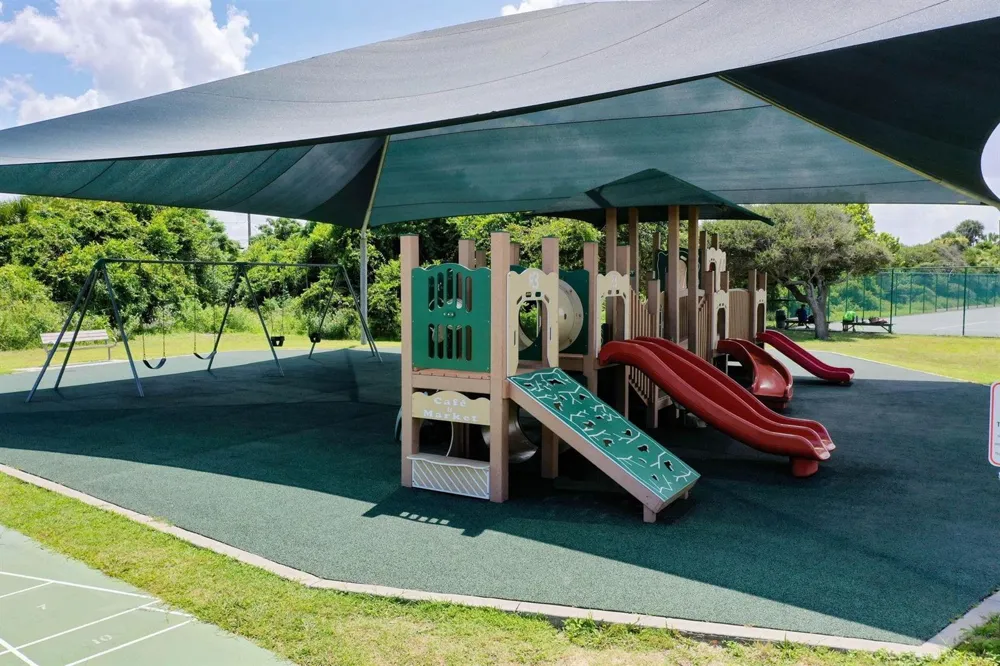 120 Via Madrid Ormond Beach, FL 32176