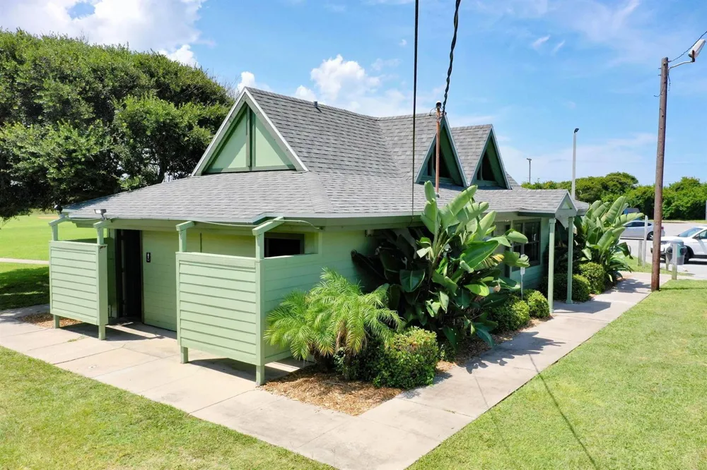120 Via Madrid Ormond Beach, FL 32176