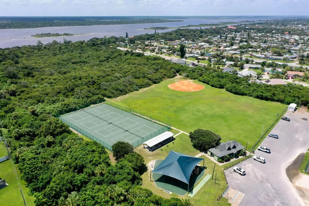 120 Via Madrid Ormond Beach, FL 32176