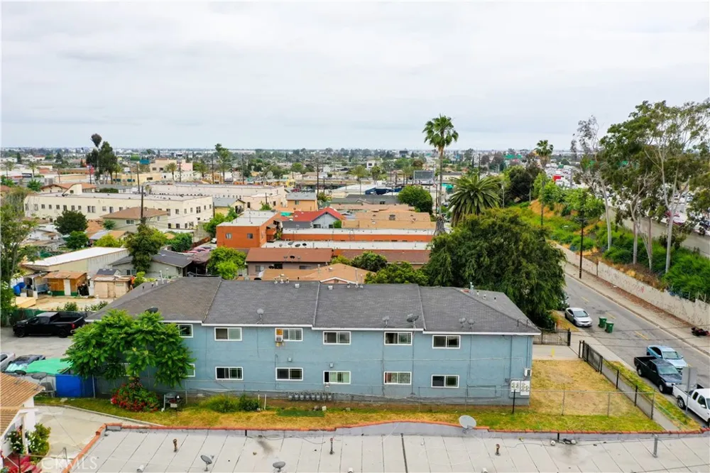 708 Burger Avenue East Los Angeles, CA 90022