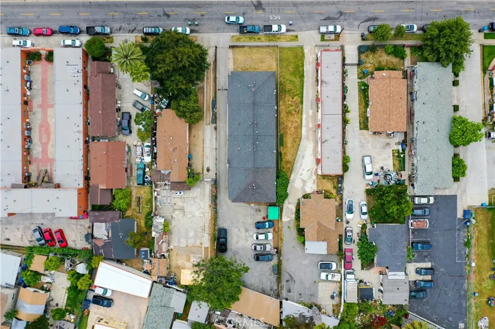708 Burger Avenue East Los Angeles, CA 90022