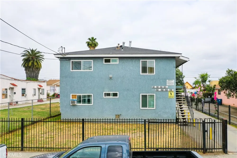 708 Burger Avenue East Los Angeles, CA 90022