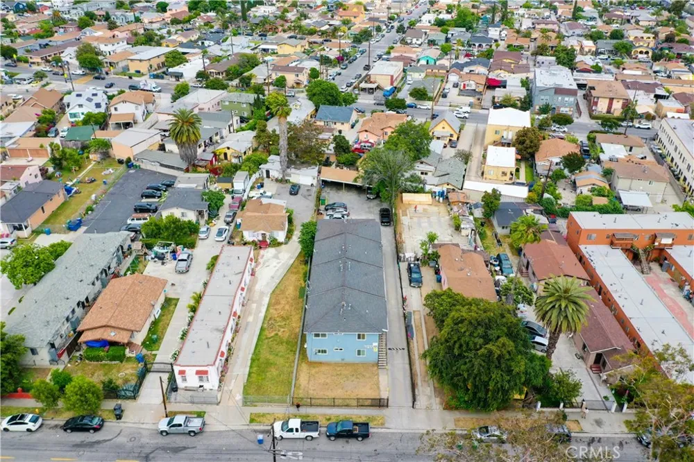 708 Burger Avenue East Los Angeles, CA 90022