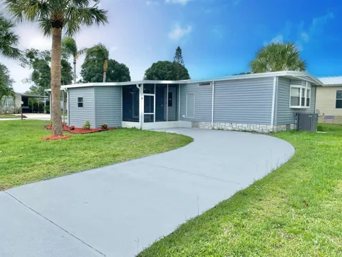 1038 Warbler Court