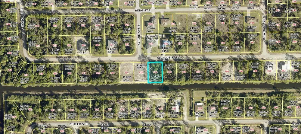 934 Alcalde Street E Lehigh Acres, FL 33974