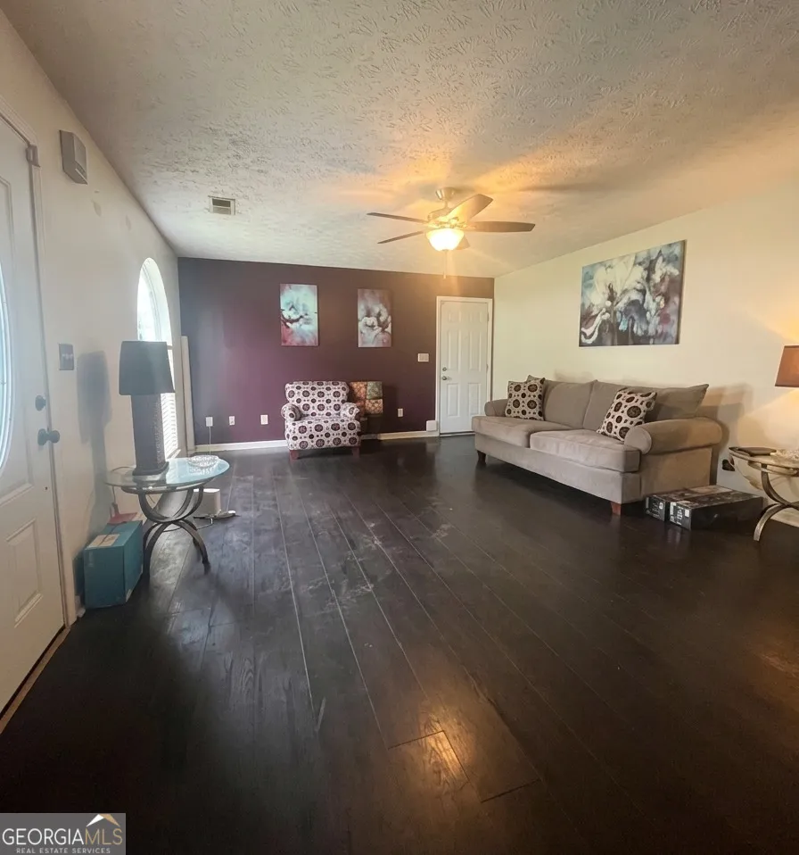 2759 Holly Berry DR Ellenwood, GA 30294