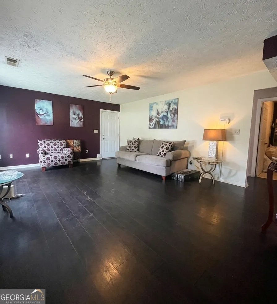2759 Holly Berry DR Ellenwood, GA 30294