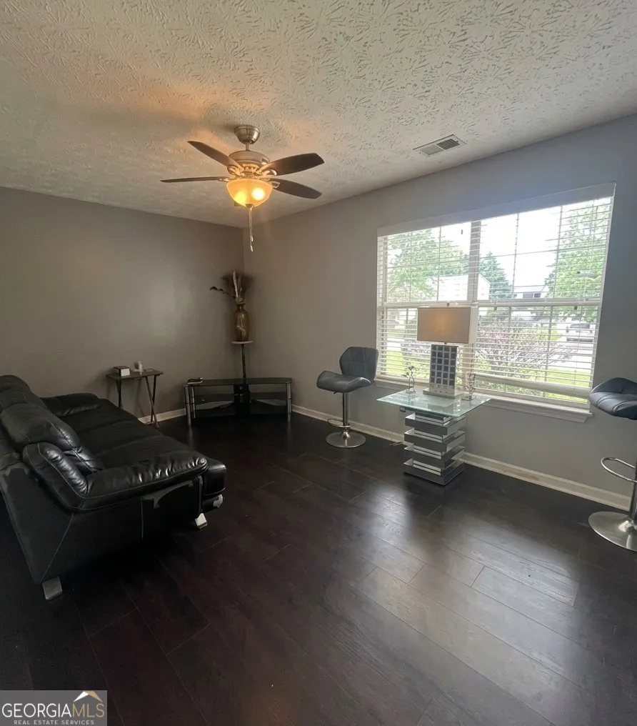 2759 Holly Berry DR Ellenwood, GA 30294
