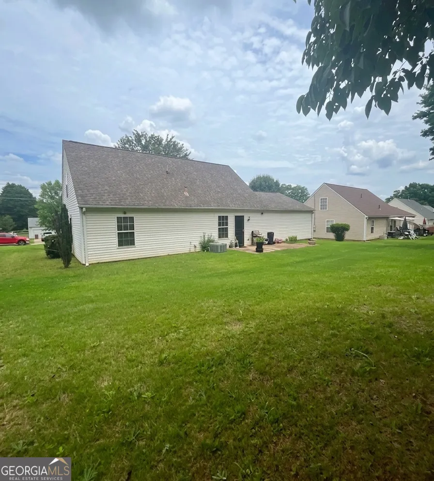 2759 Holly Berry DR Ellenwood, GA 30294