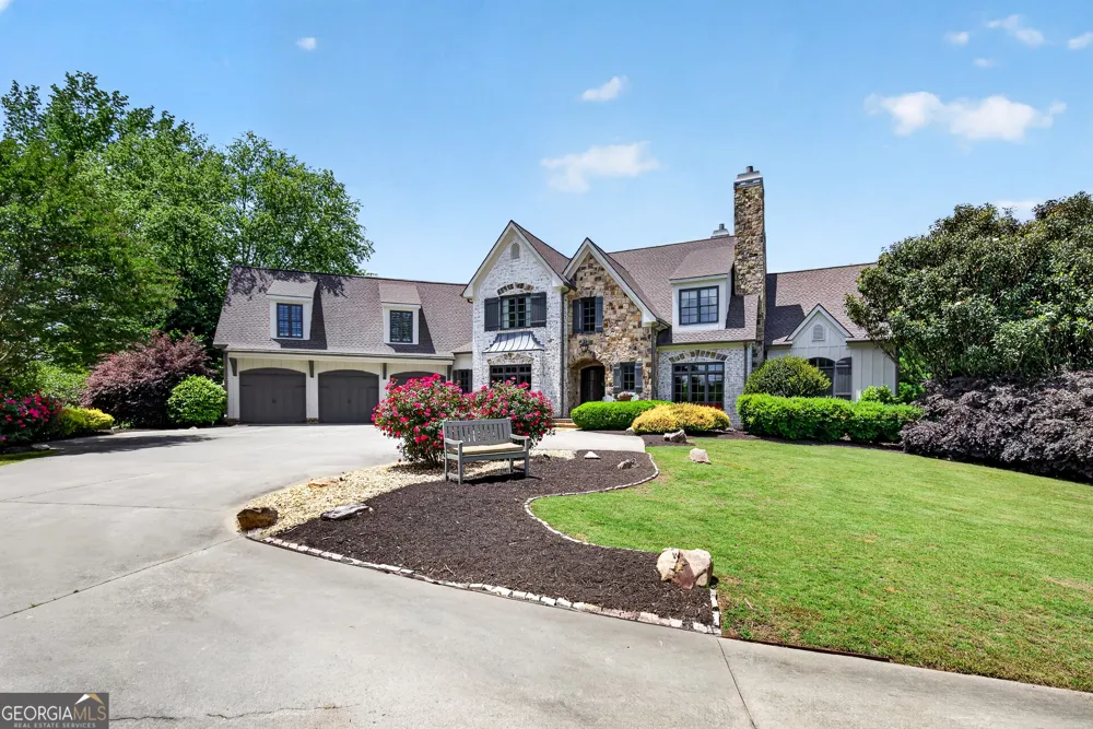 220 Woodbridge PL Brooks, GA 30205