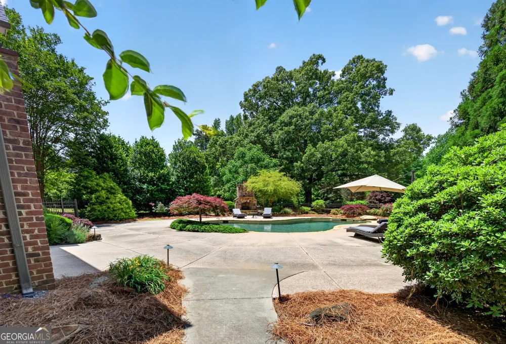 220 Woodbridge PL Brooks, GA 30205