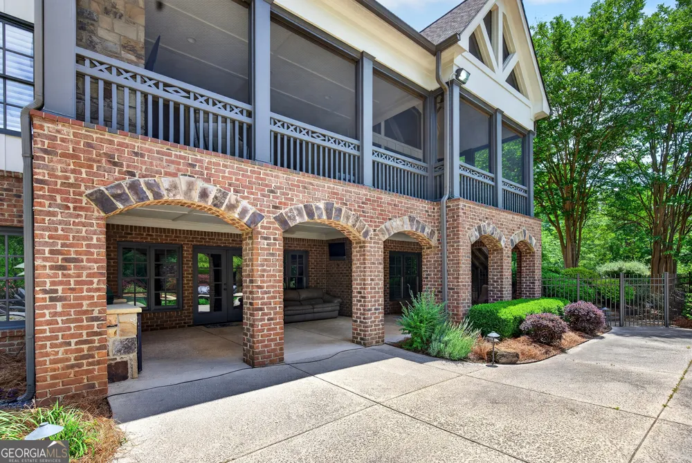 220 Woodbridge PL Brooks, GA 30205