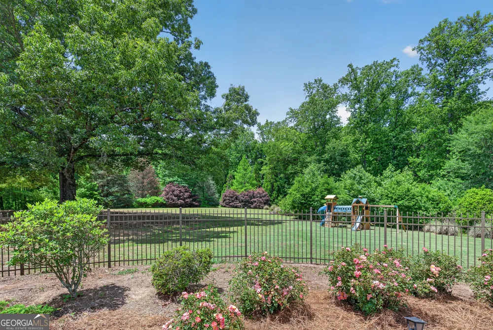 220 Woodbridge PL Brooks, GA 30205
