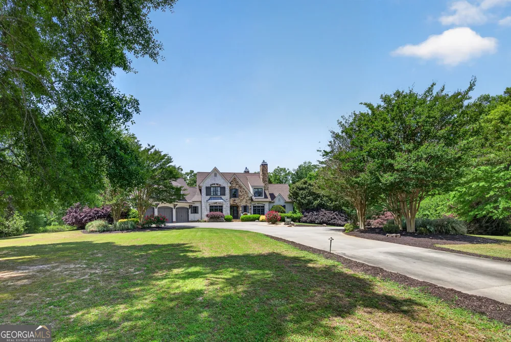 220 Woodbridge PL Brooks, GA 30205