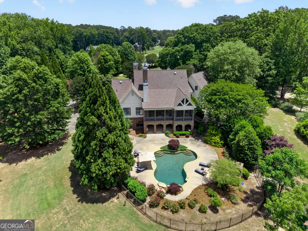 220 Woodbridge PL Brooks, GA 30205