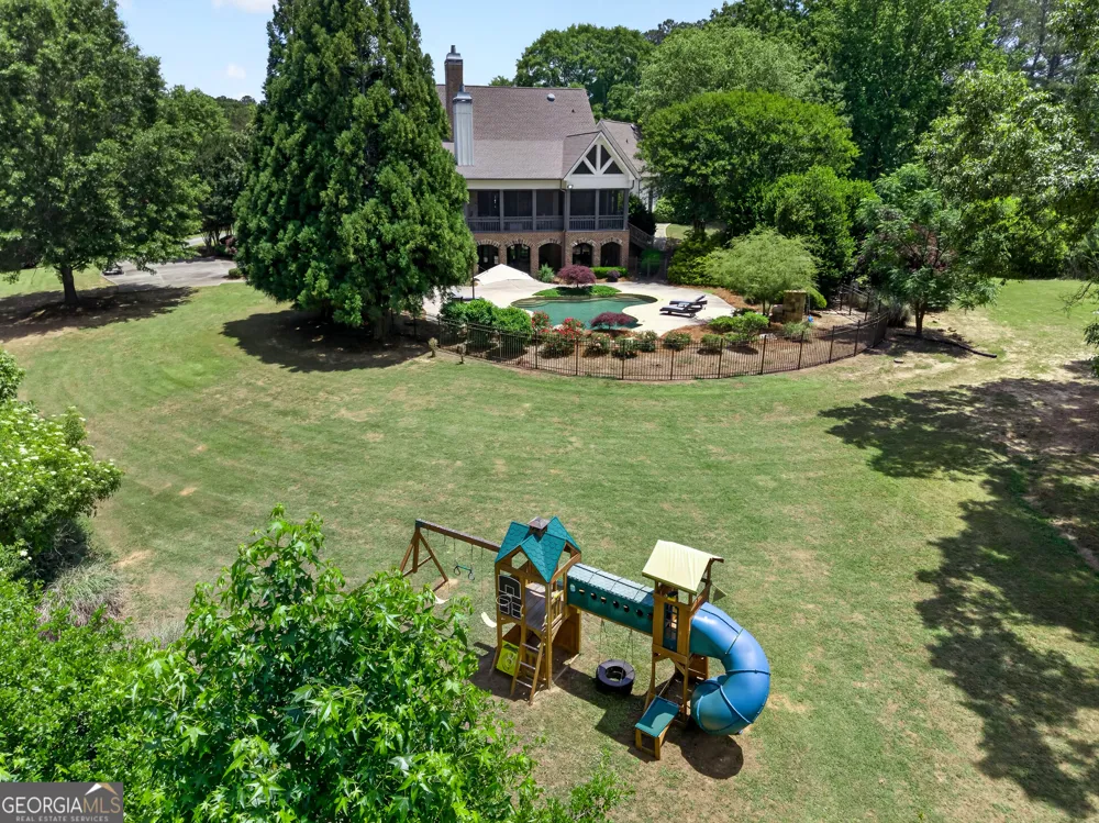220 Woodbridge PL Brooks, GA 30205
