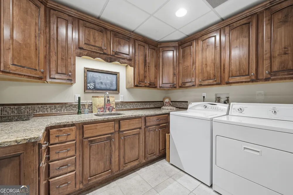 111 Clover CT Sparta, GA 31087