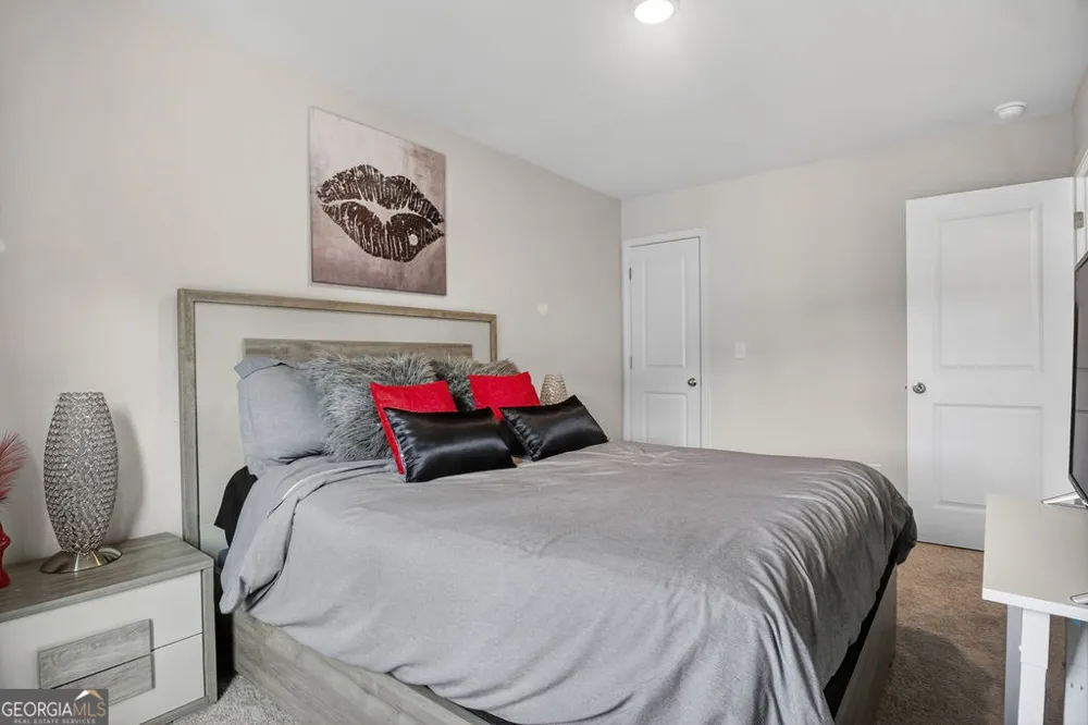 529 Buxton RD Hoschton, GA 30548