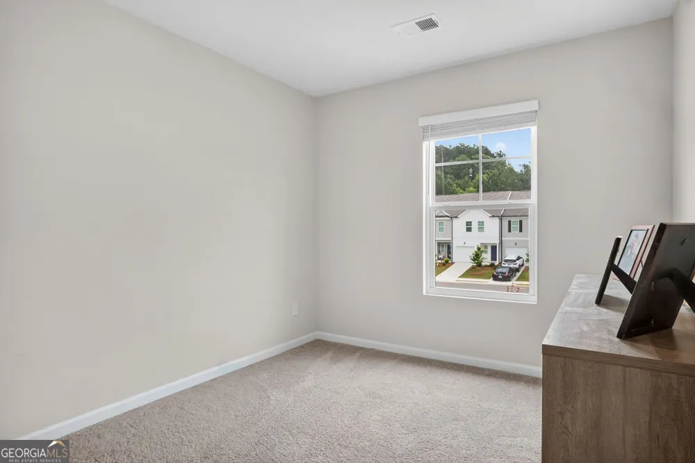 529 Buxton RD Hoschton, GA 30548