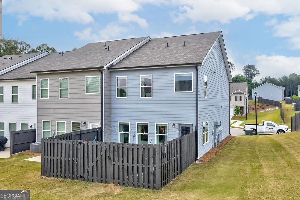 529 Buxton RD Hoschton, GA 30548