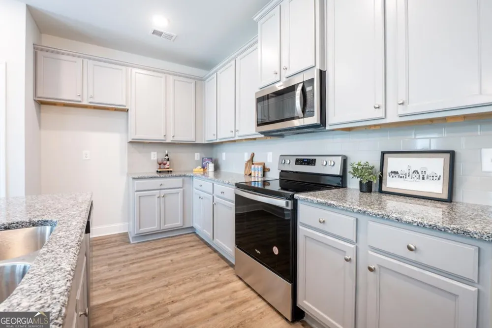 121 Greenview CT Homer, GA 30547