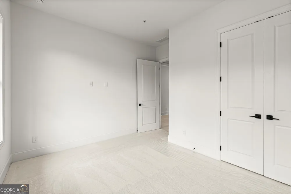 283 Vinca CIR NW Kennesaw, GA 30144
