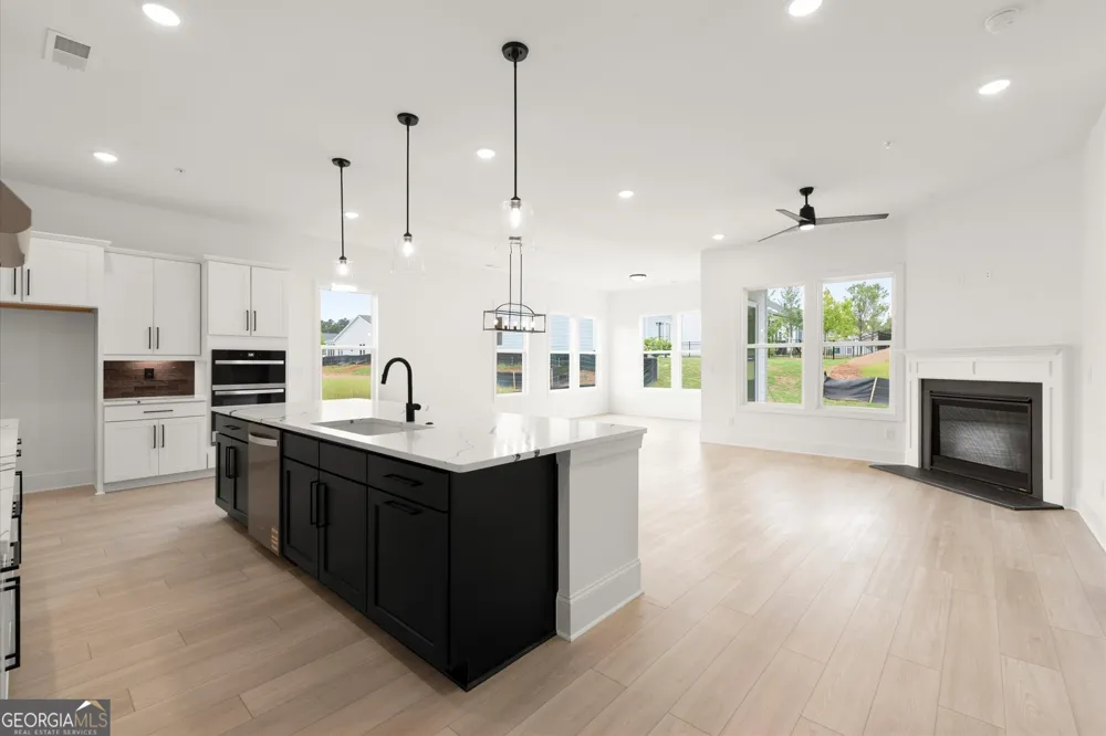 283 Vinca CIR NW Kennesaw, GA 30144