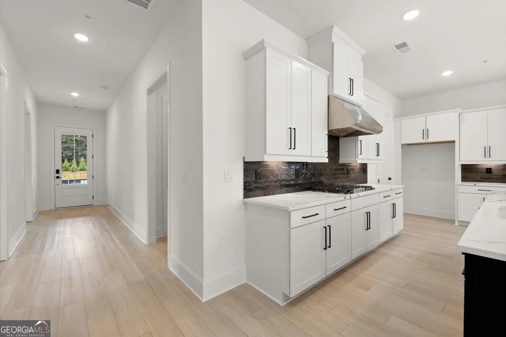 283 Vinca CIR NW Kennesaw, GA 30144