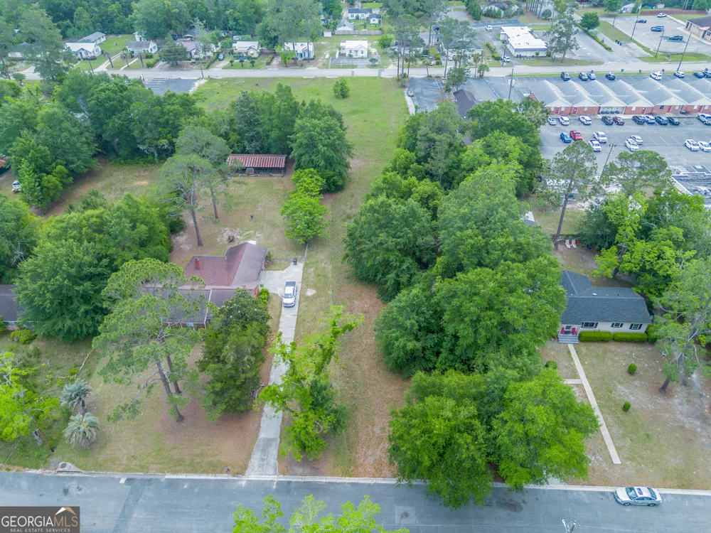2011 Alice ST Waycross, GA 31501