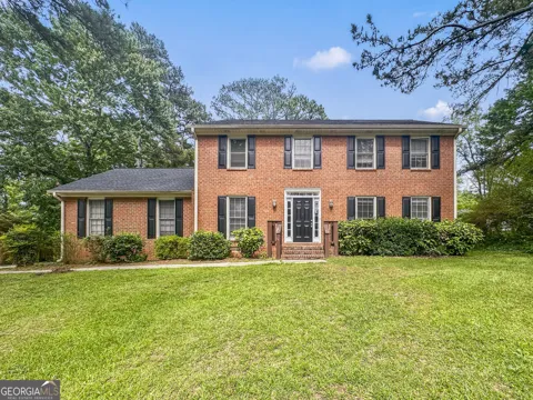 561 Chatham TRL