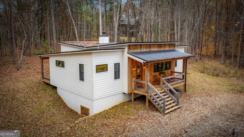 649 Lees Ride McCaysville, GA 30555