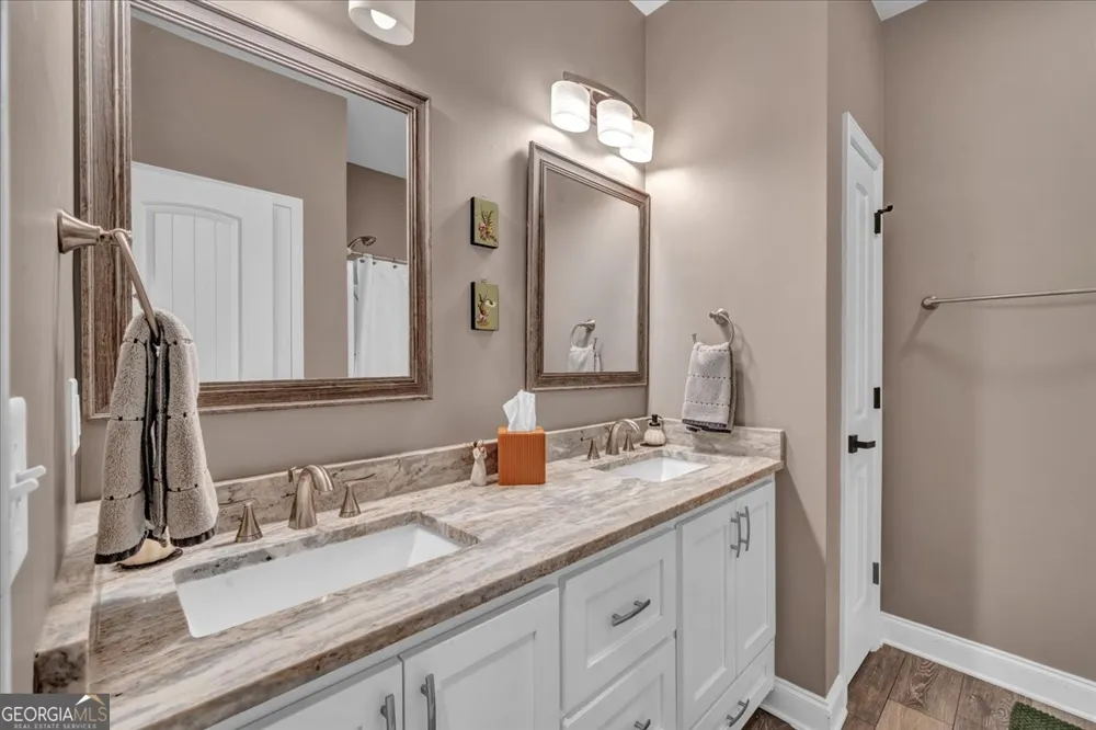 1914 Payne RD Rentz, GA 31075