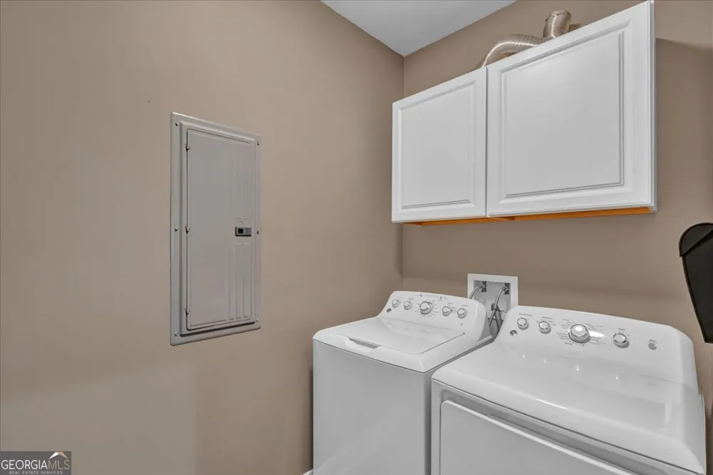 1914 Payne RD Rentz, GA 31075
