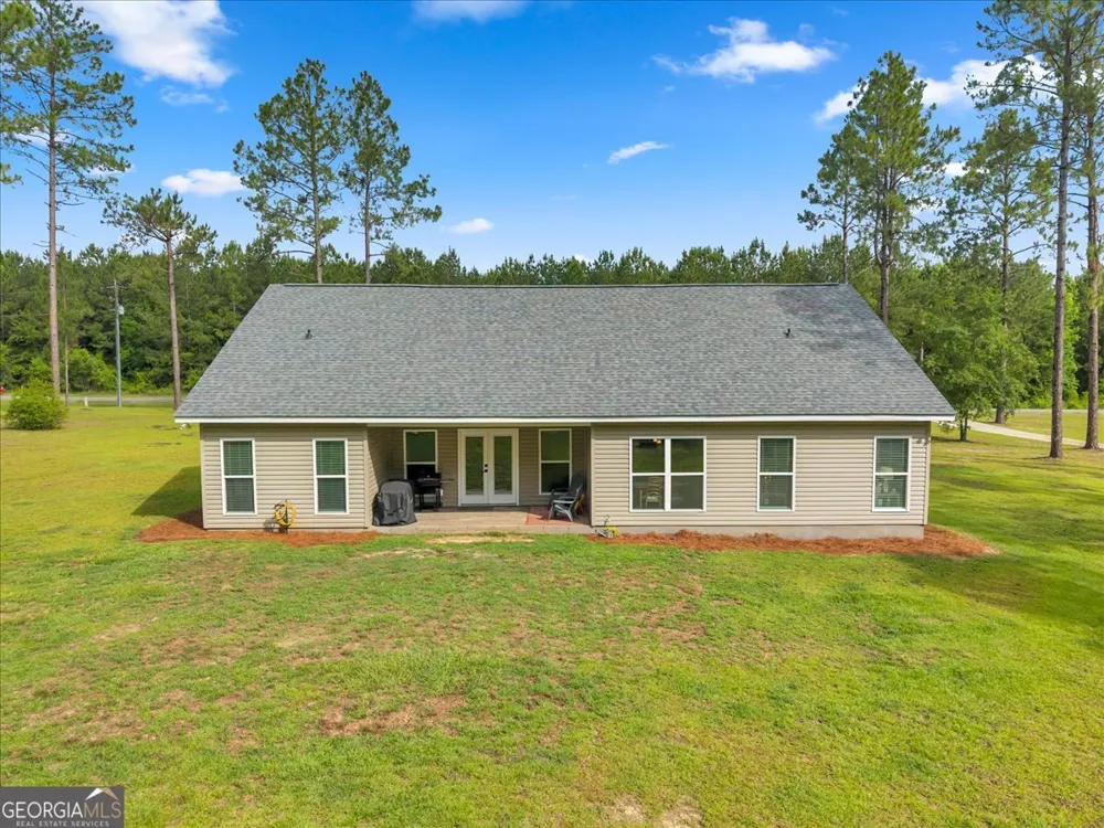 1914 Payne RD Rentz, GA 31075