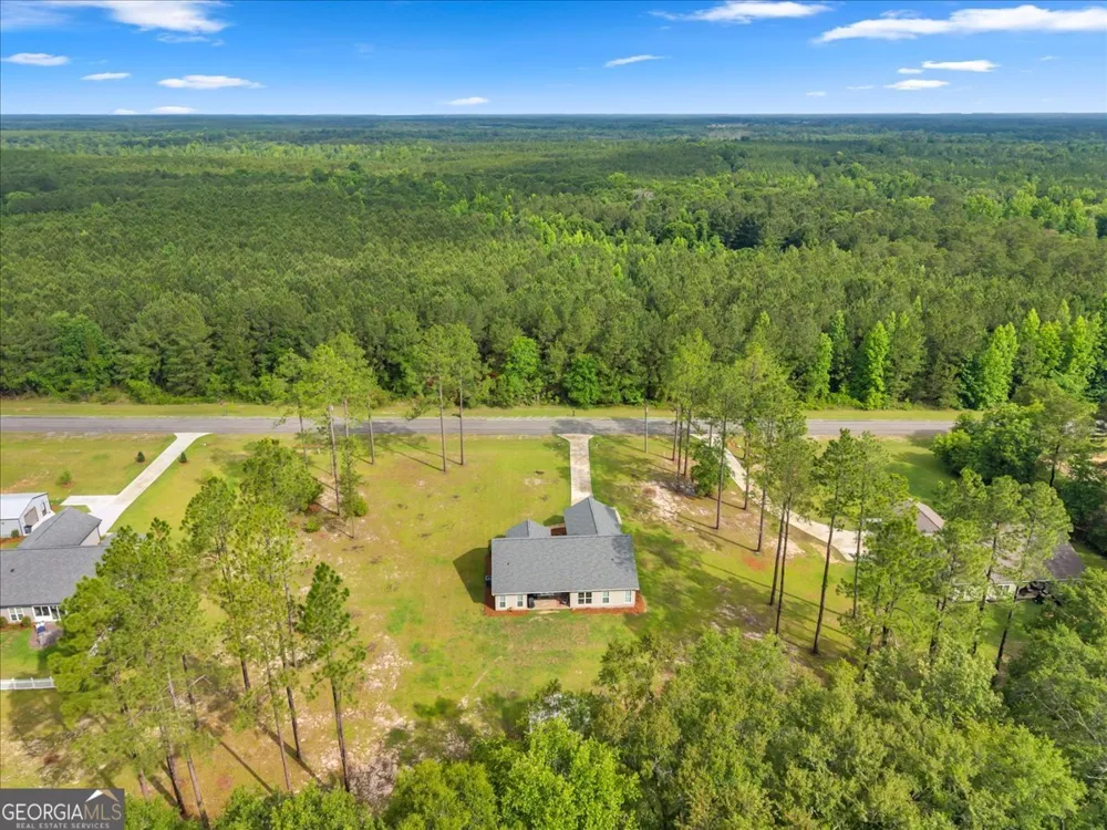 1914 Payne RD Rentz, GA 31075