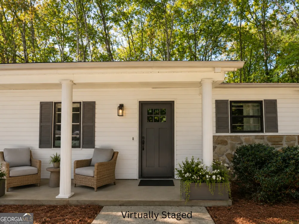 125 Brooks DR Tyrone, GA 30290