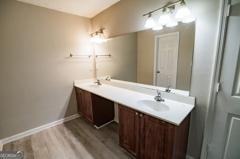 204 Brittany CT Duluth, GA 30096