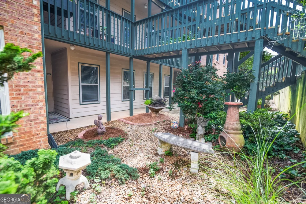 204 Brittany CT Duluth, GA 30096