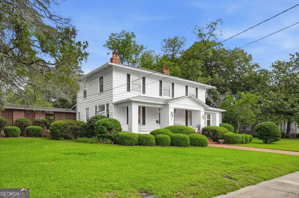 315 E College AVE Ashburn, GA 31714