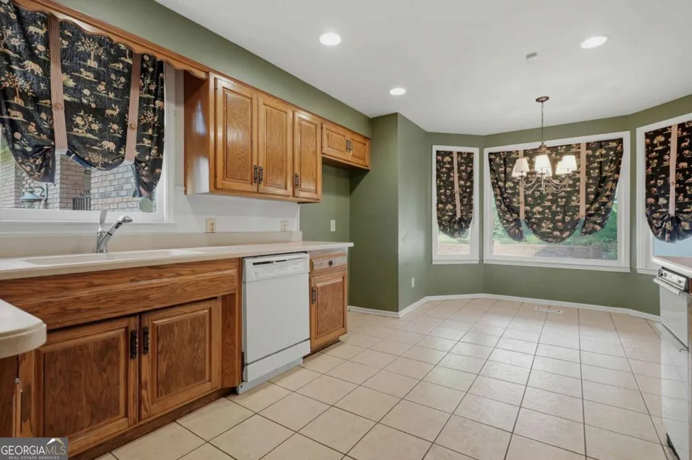 315 E College AVE Ashburn, GA 31714