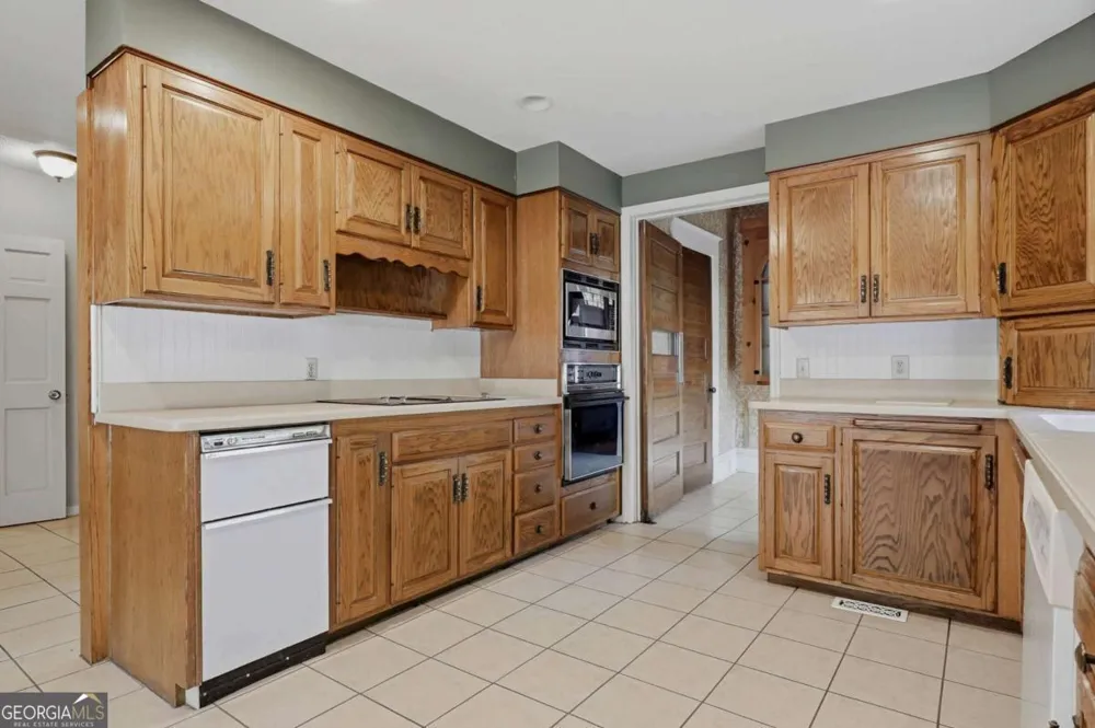 315 E College AVE Ashburn, GA 31714