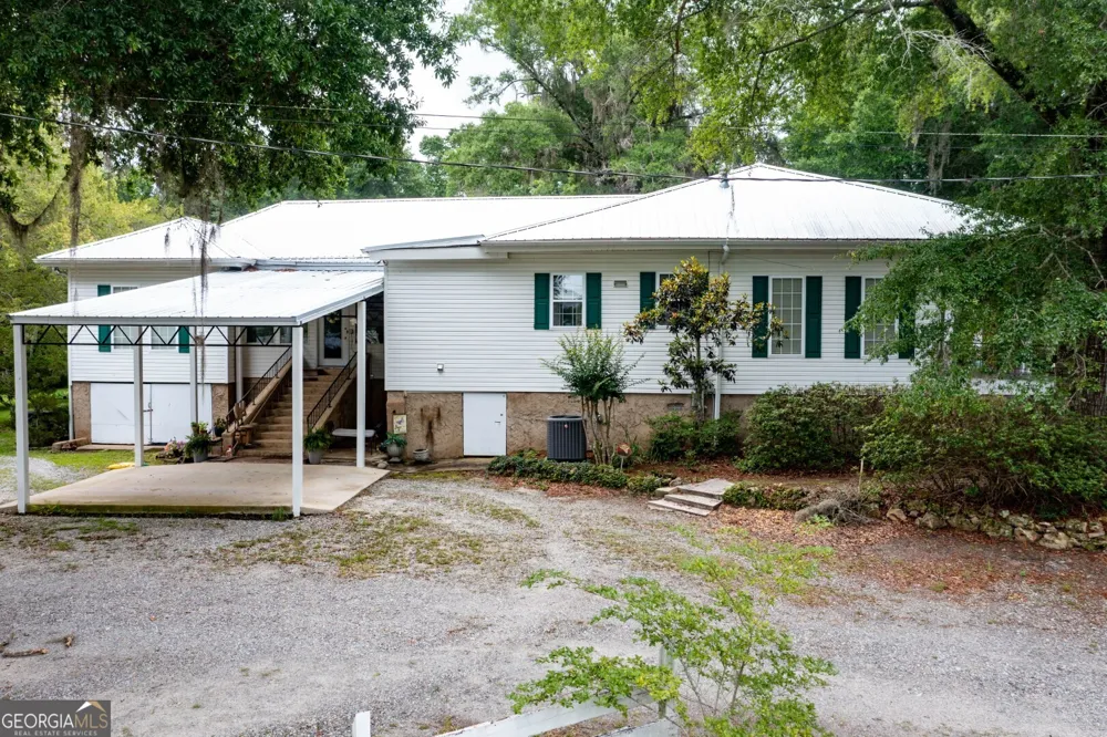 311 Hartford RD E Fort Gaines, GA 39851