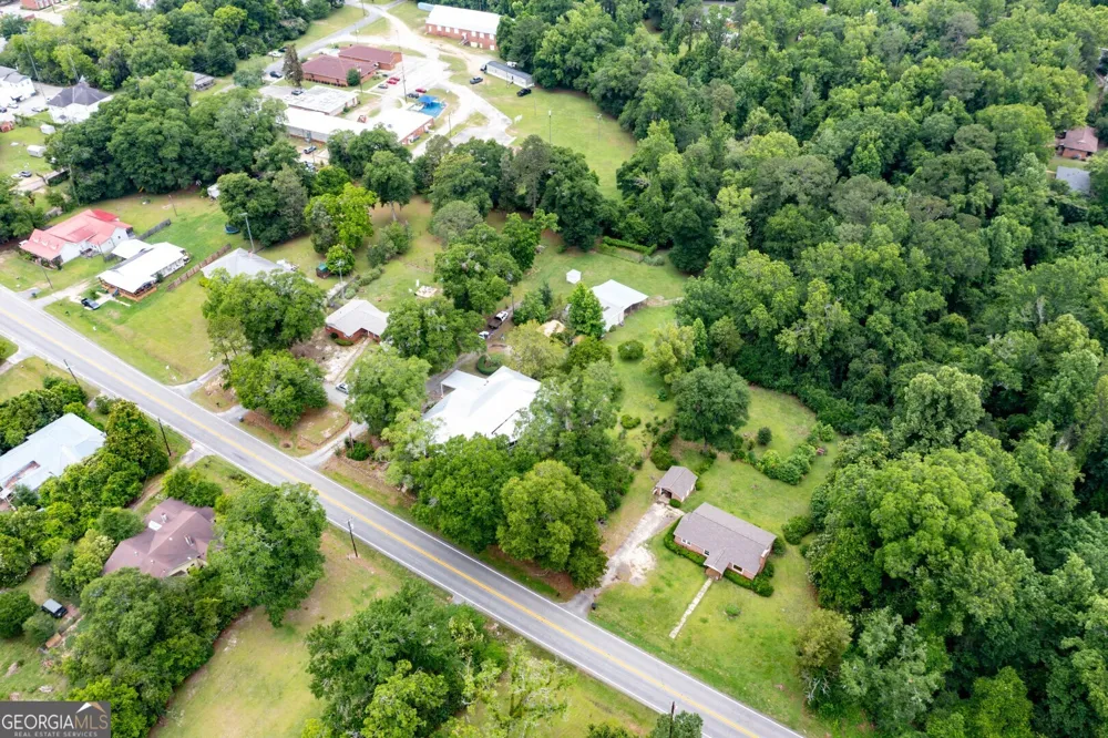 311 Hartford RD E Fort Gaines, GA 39851