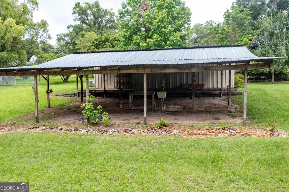 311 Hartford RD E Fort Gaines, GA 39851