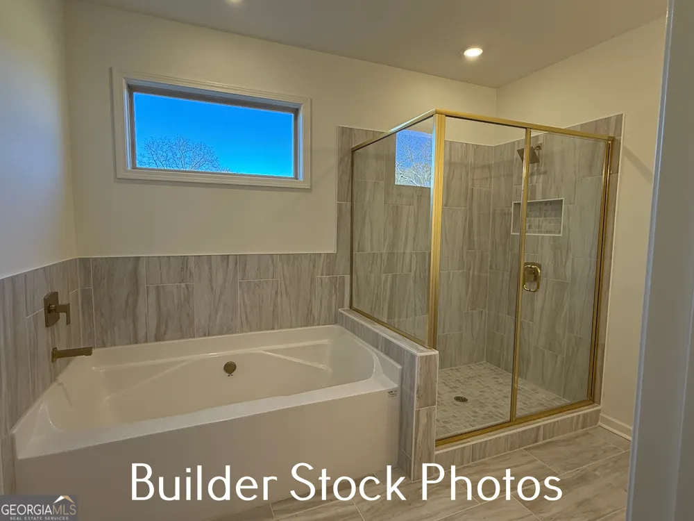 753 Hopewell RD Forsyth, GA 31029