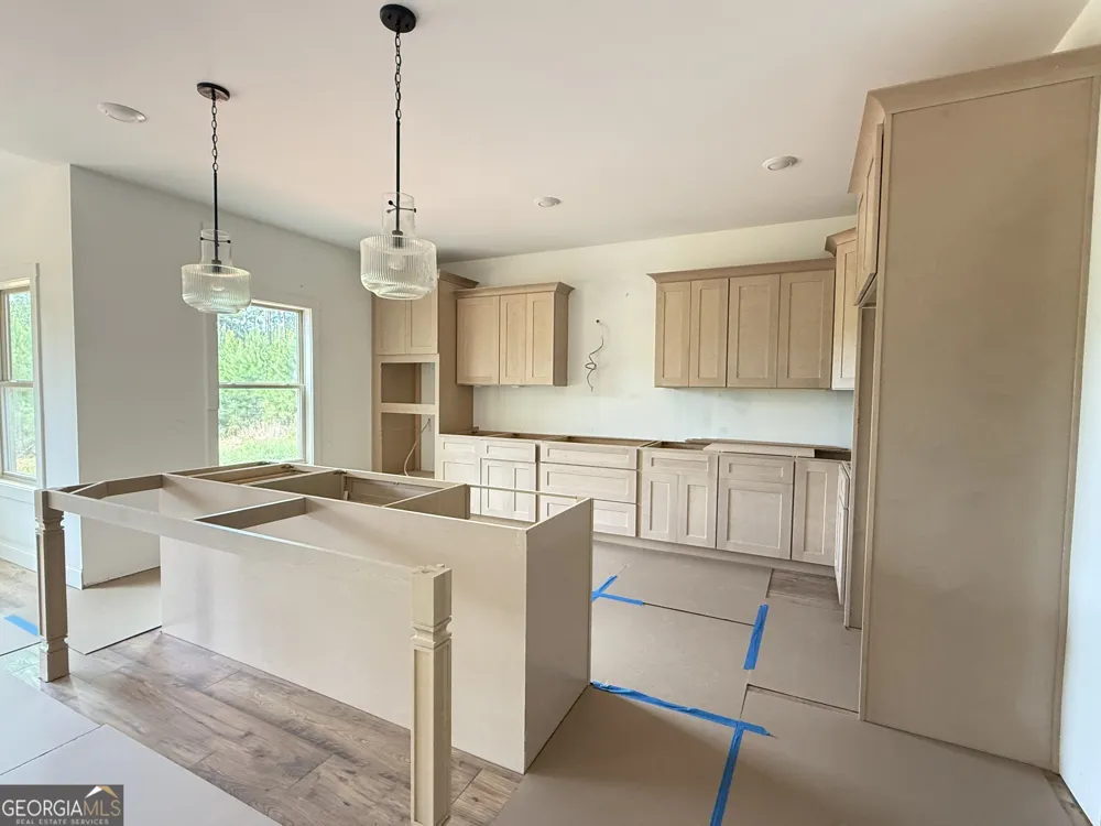 753 Hopewell RD Forsyth, GA 31029